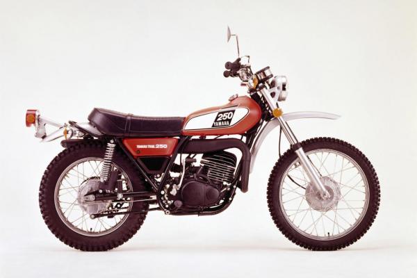 DT250 (1975)